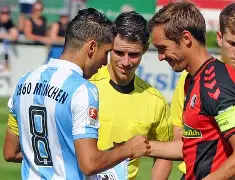 弗赖堡球队齐心协力备战，决心夺取胜利的简单介绍